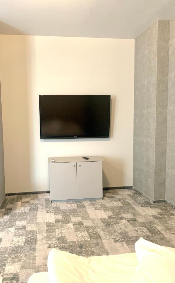 Albert Hotel Плоєшті Екстер'єр фото