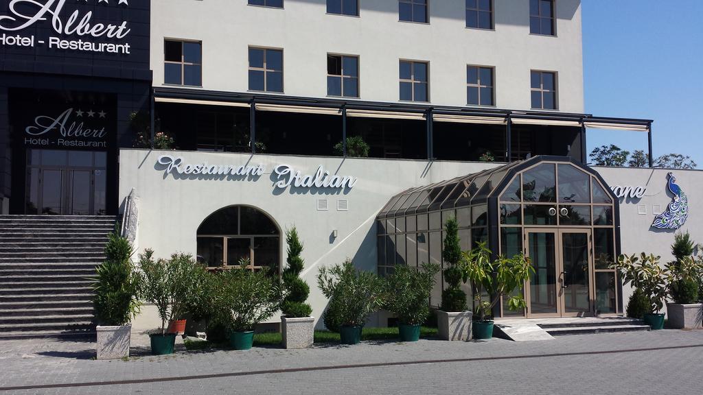 Albert Hotel Плоєшті Екстер'єр фото