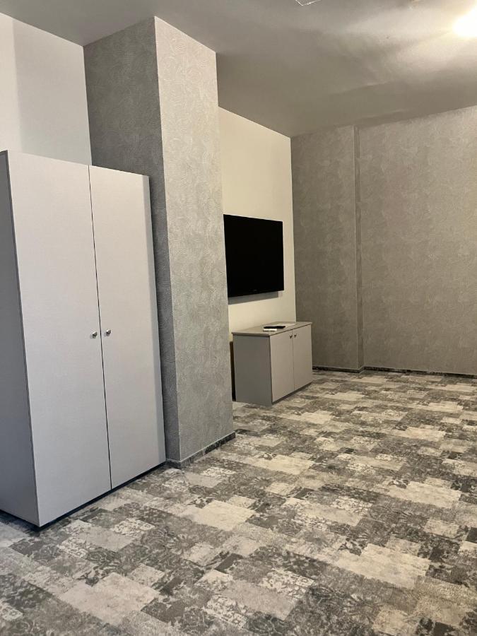 Albert Hotel Плоєшті Екстер'єр фото