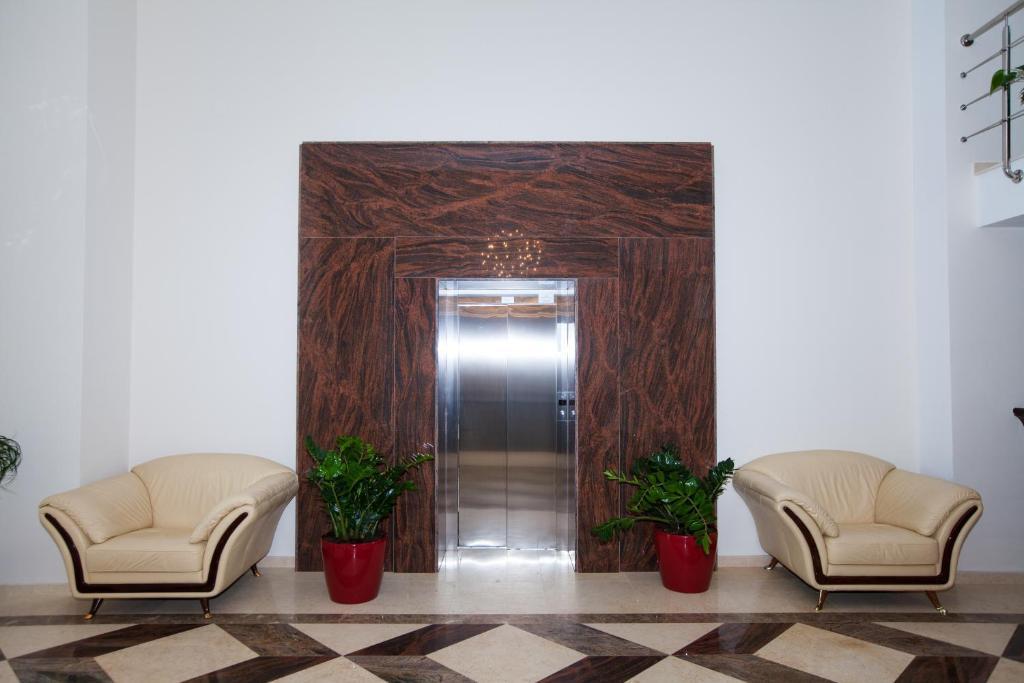 Albert Hotel Плоєшті Екстер'єр фото